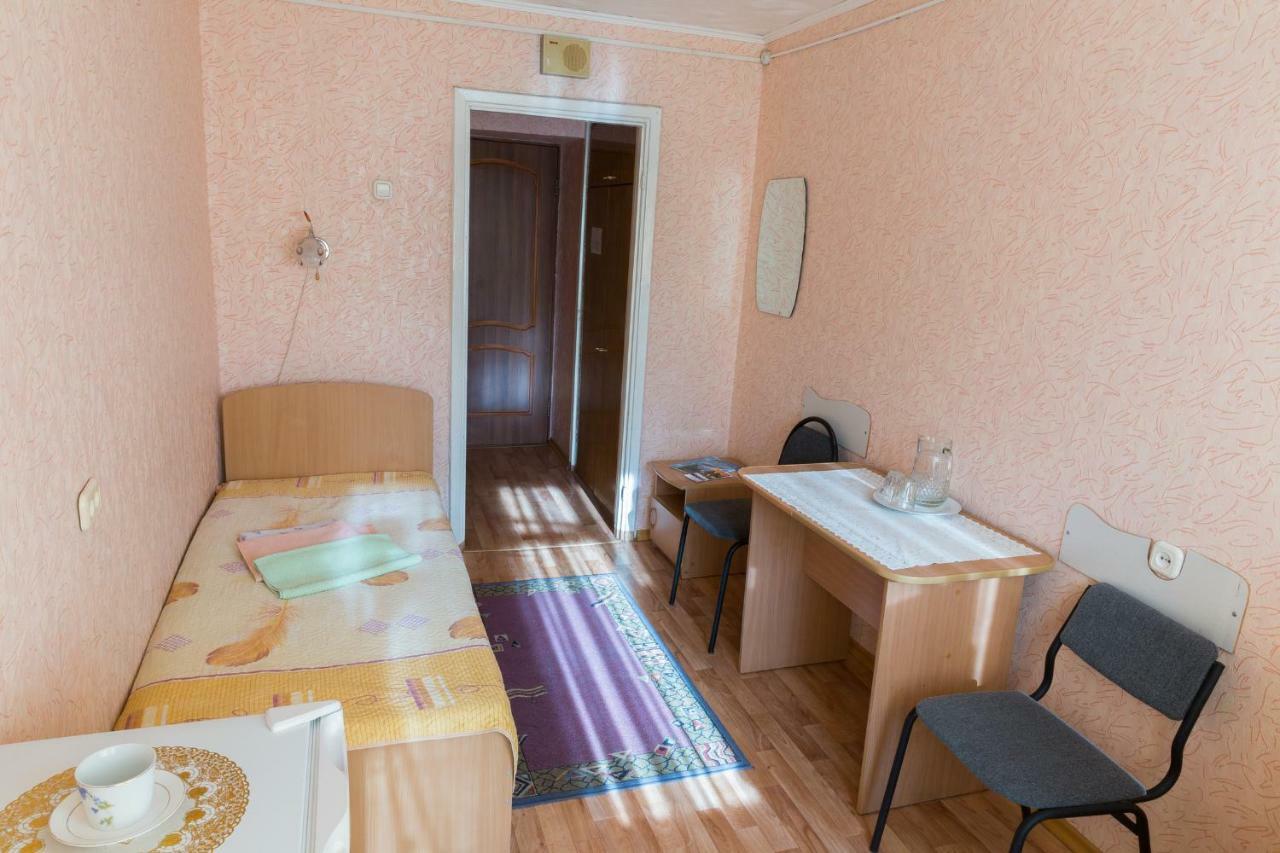 Tourist Hotel Оскемен Екстер'єр фото